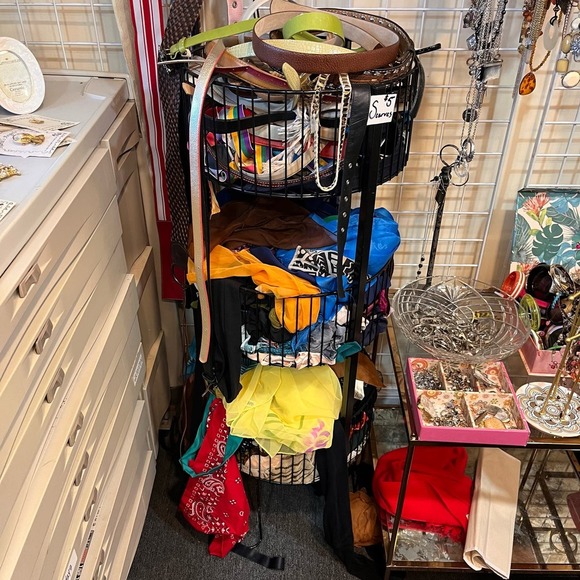 Jewelry Bundle - 5 Pieces for $25 - Picture 8 of 11